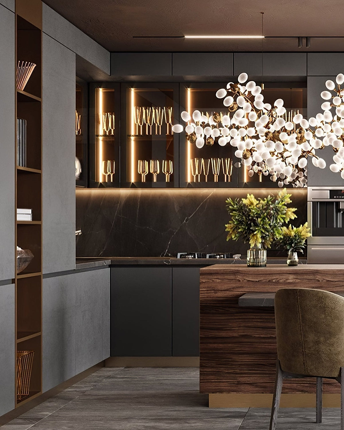 Gold Murano Glass Chandelier — Chandelier | Maison Monashee — view 41