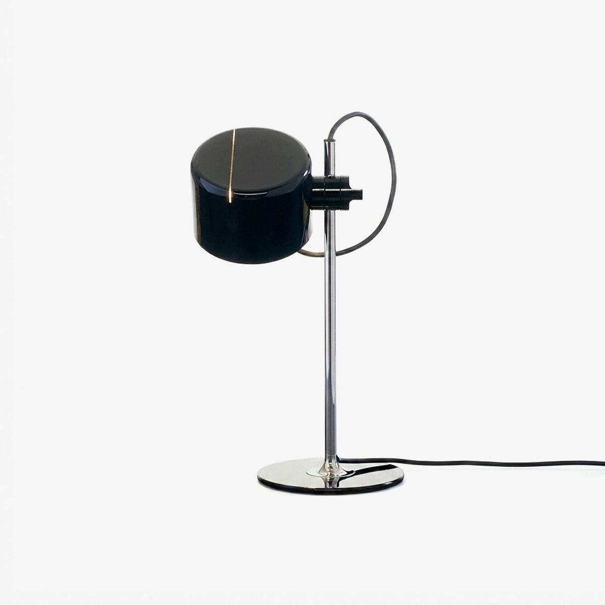 Retro Metal Table Lamp — Table Lamp | Maison Monashee — view 17