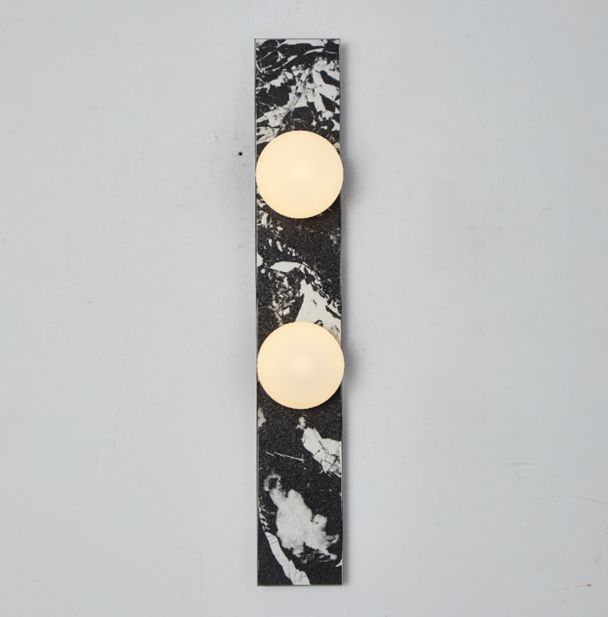 Globe Wall Sconce Black — Wall Sconce | Maison Monashee — view 15